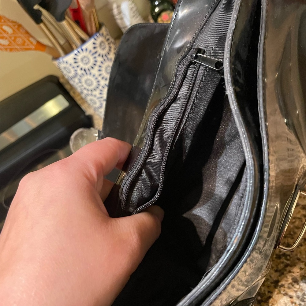 Y2K Guess Shoulder Bag - Picture 9 of 9